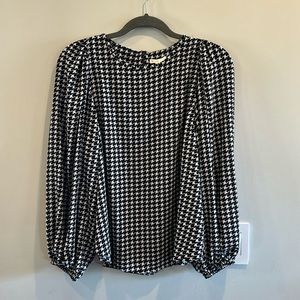 Women’s blouse